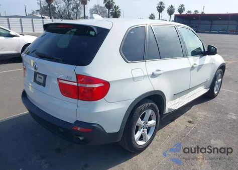 2010 BMW X5 xDrive30I z USA, uszkodzony, nr VIN 5UXFE4C53AL380377
